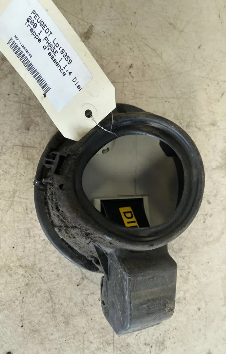 Volet de trappe carburant Peugeot 208 I (CA_, CC_) 1.4 hdi (2012) 3 portes occasion