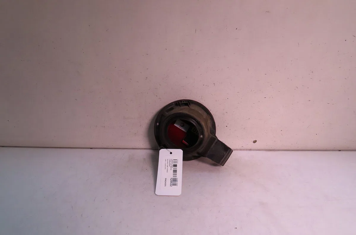 Volet de trappe carburant Peugeot 208 I (CA_, CC_) 1.6 bluehdi 120 (2013) occasion