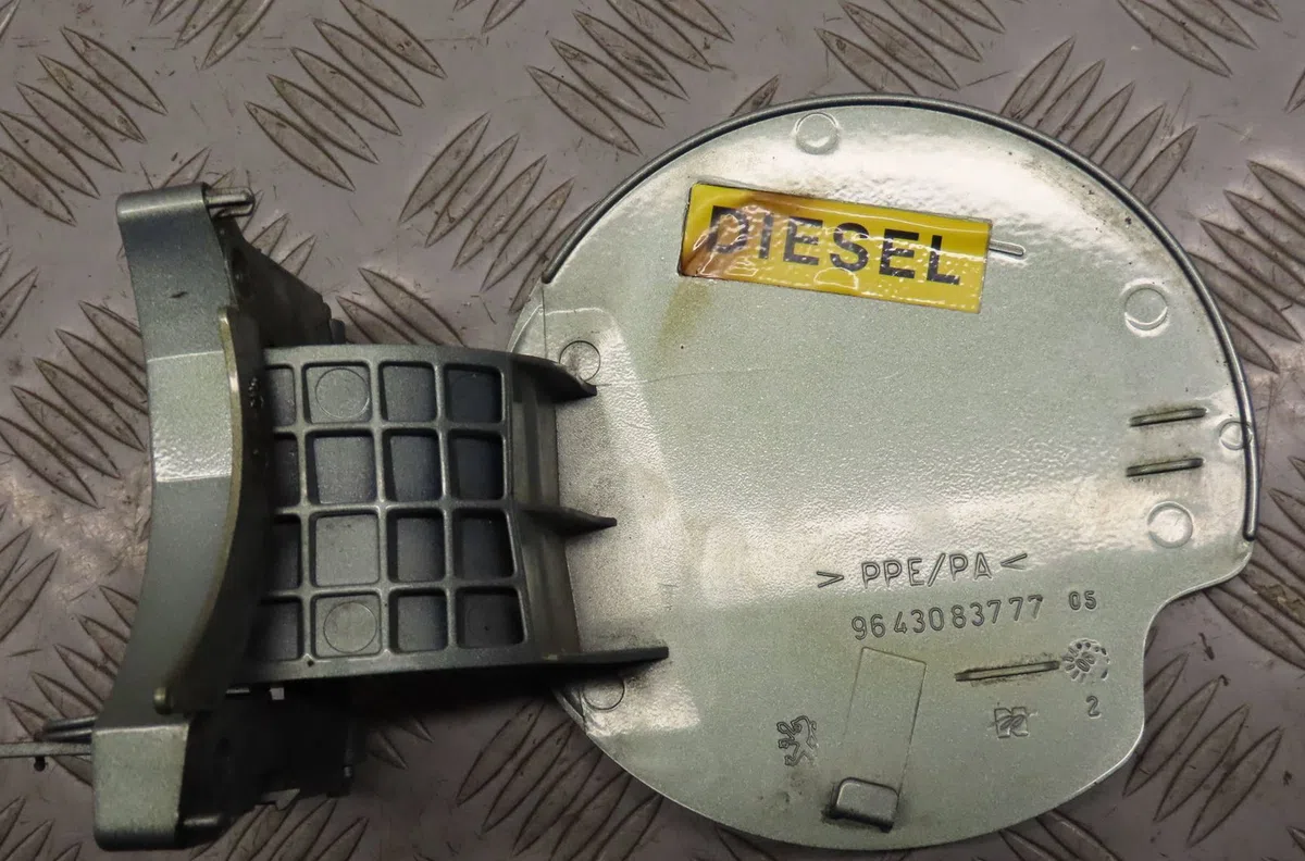 Volet de trappe carburant Peugeot 307 SW (3H) 1.6 hdi 110 (2003-2007) occasion