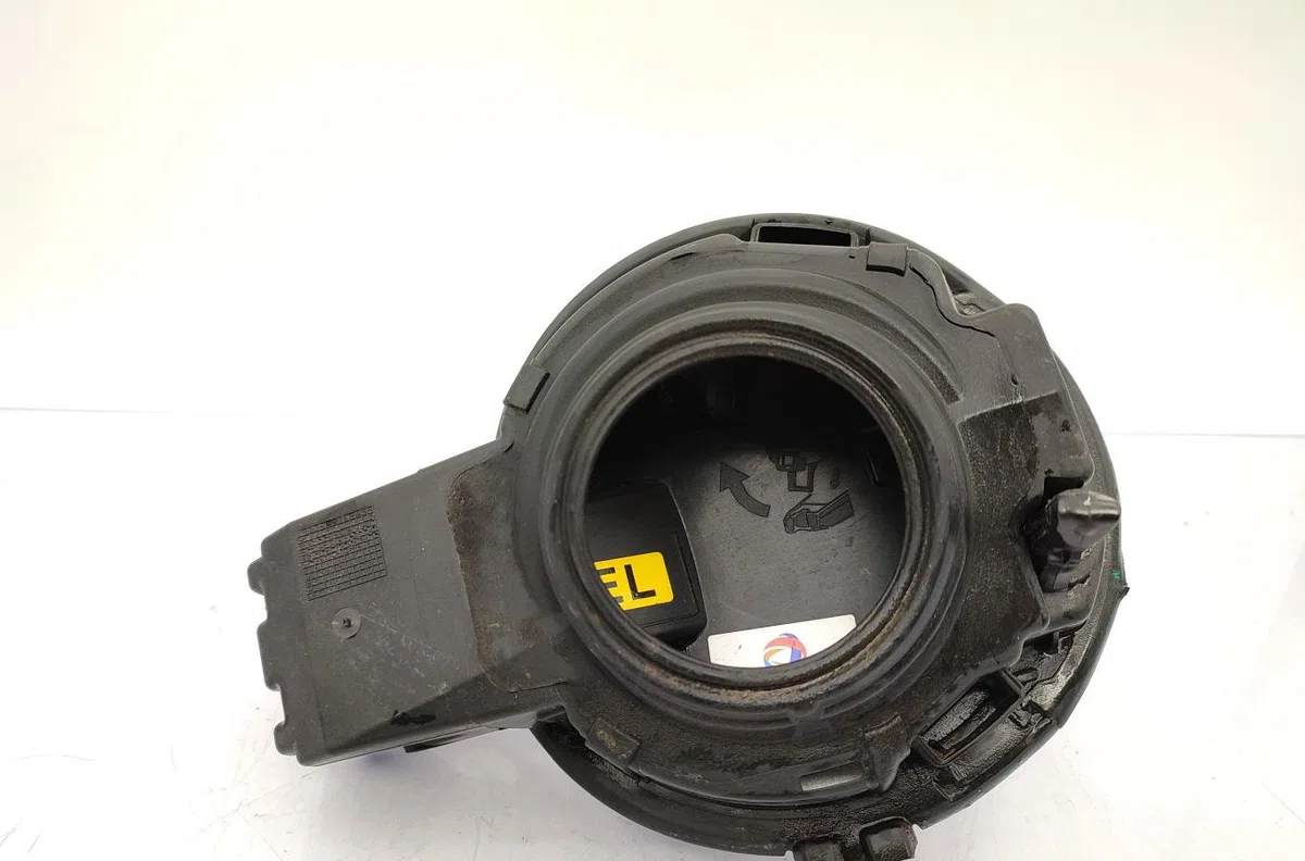 Volet de trappe carburant PEUGEOT 308 2 SW PHASE 1 BREAK occasion