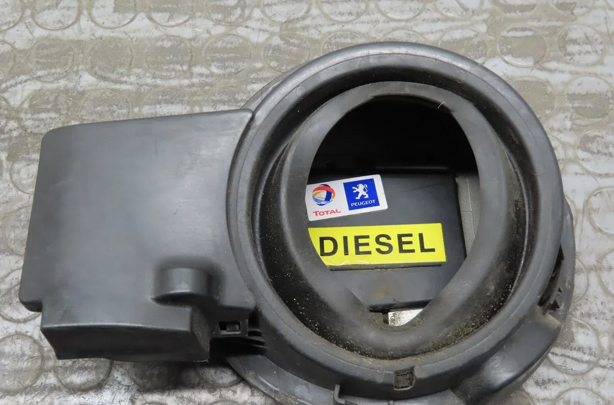 Volet de trappe carburant Peugeot 308 SW I (4E_, 4H_) 1.6 hdi (2009-2014) 5 portes occasion