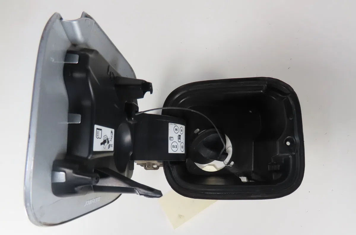 Volet de trappe carburant Renault CAPTUR I (J5_, H5_) 1.3 tce 150 (j5nk, j5js) (2018) occasion