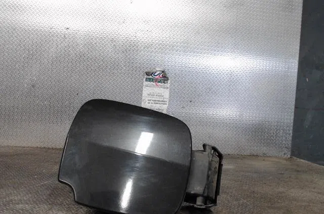 Volet de trappe carburant RENAULT CLIO 3  CLIO 3 PHASE 2 BREAK occasion