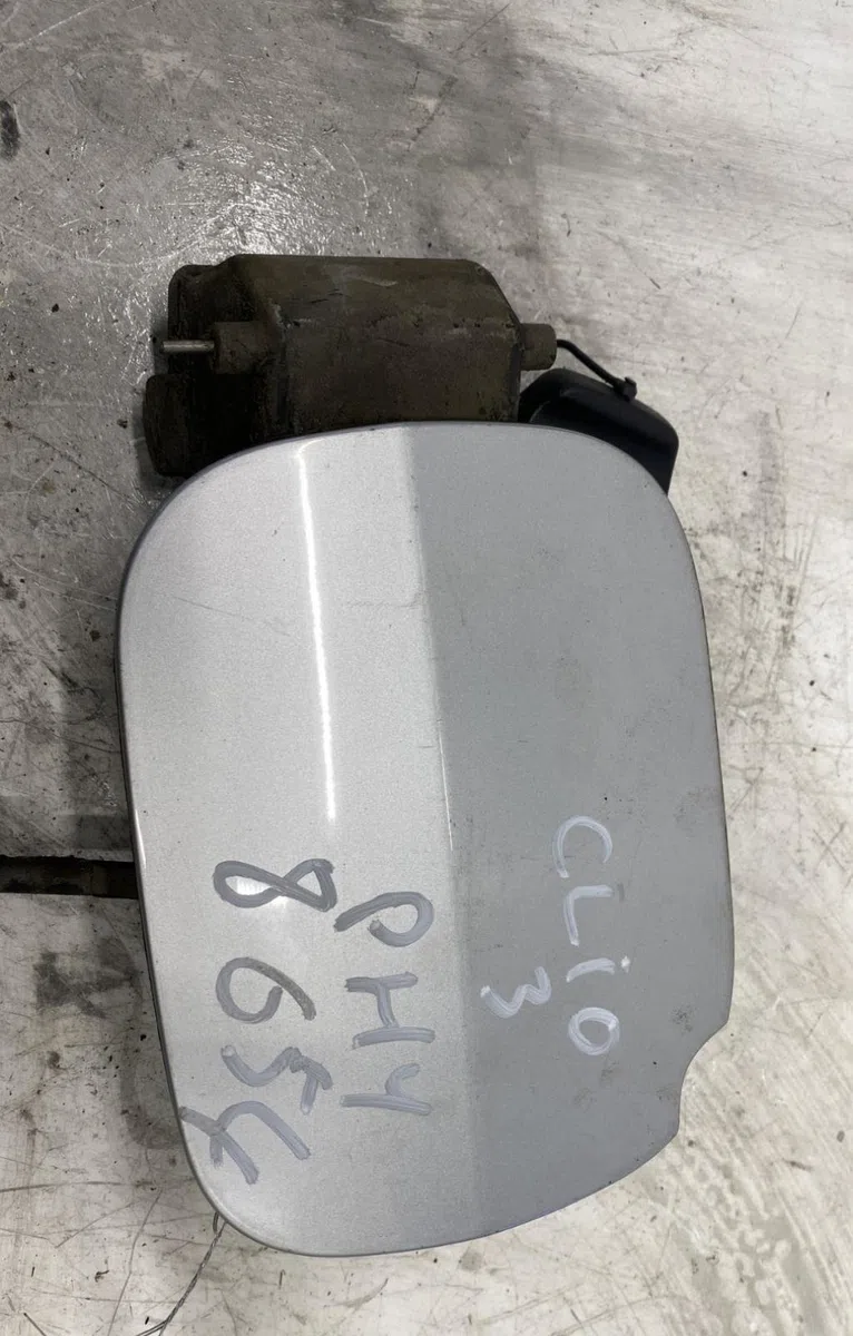 Volet de trappe carburant Renault CLIO III (BR0-1, CR0-1) 1.5 dci (c-br0g, c-br1g) (2005-2012) 5 portes occasion