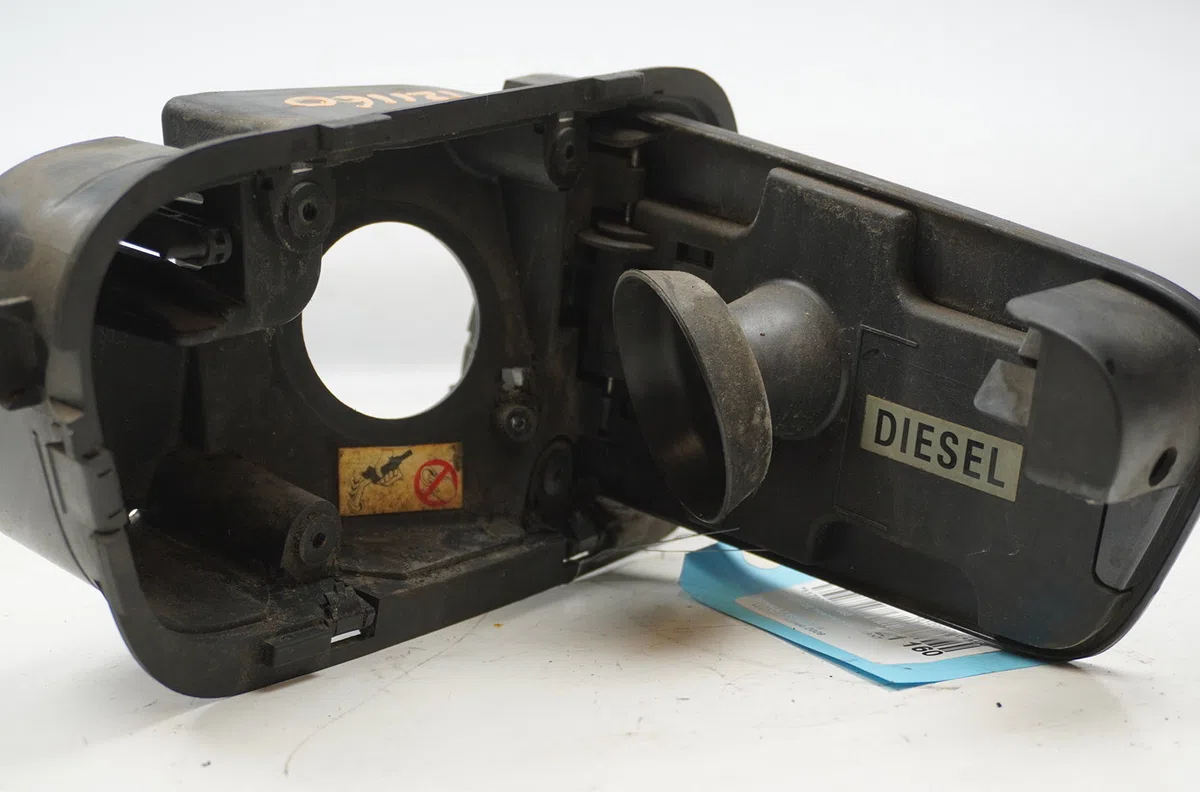 Volet de trappe carburant Renault ESPACE IV (JK0-1_) 2.0 dci (jk01, jk02, jk1j, jk1k, jk1h) (2006) occasion