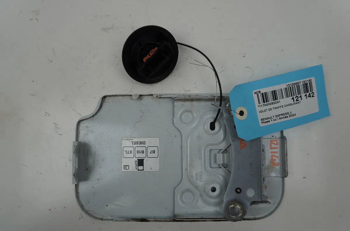 Volet de trappe carburant Renault EXPRESS Camionnette-Monospace 1.5 blue dci 95 (f6ab) (2021) occasion