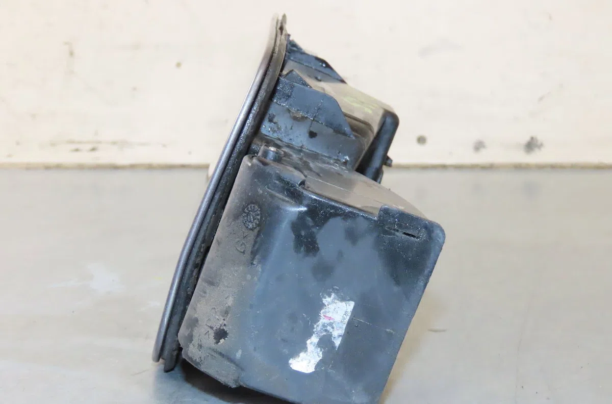 Volet de trappe carburant Renault GRAND SCÉNIC II (JM0-1_) 1.9 dci (jm0g, jm12, jm1g, jm2c) (2004-2006) occasion