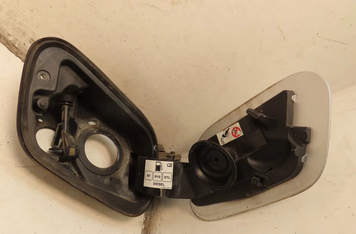 Volet de trappe carburant Renault GRAND SCÉNIC IV (R9_) 1.7 blue dci 120 (r9a7, r9a8) (2018) 5 portes occasion
