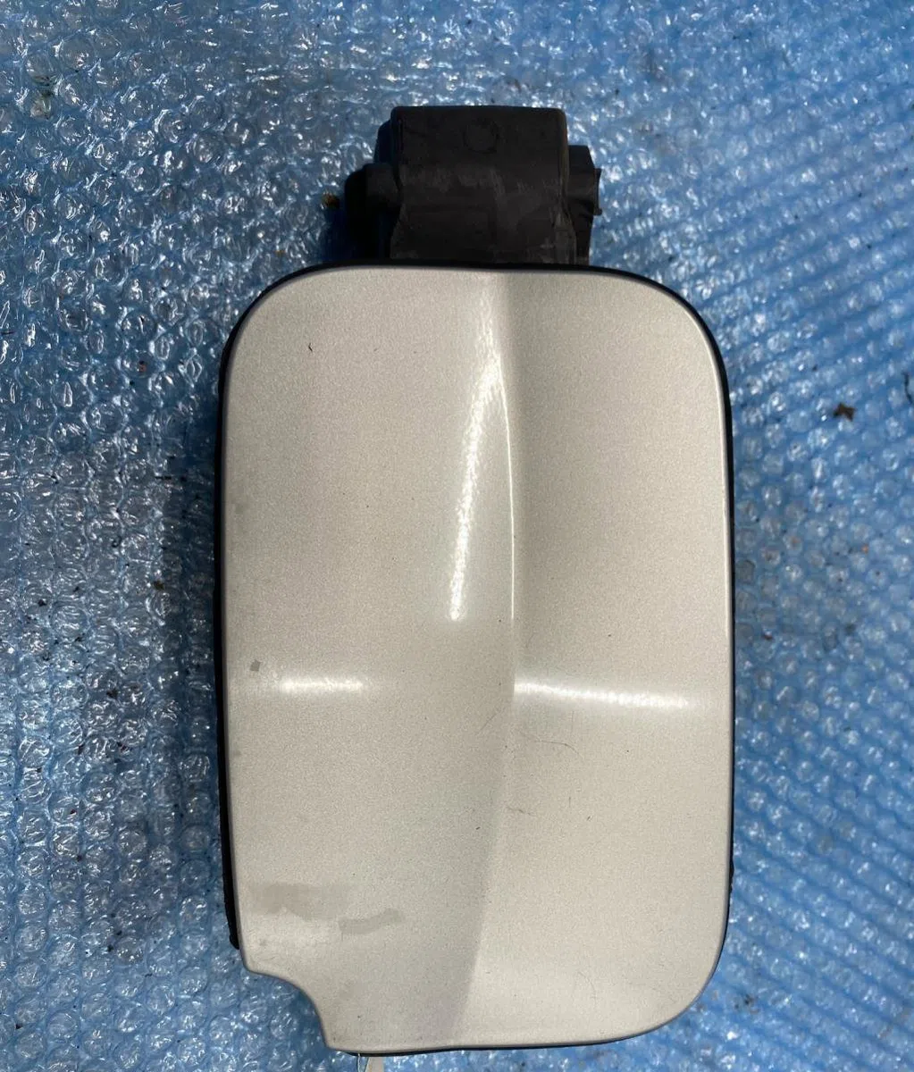 Volet de trappe carburant Renault KANGOO - GRAND KANGOO II (KW0-1_) 1.5 dci 85 (kw0k, kw0l, kw0b) (2008) 4 portes occasi