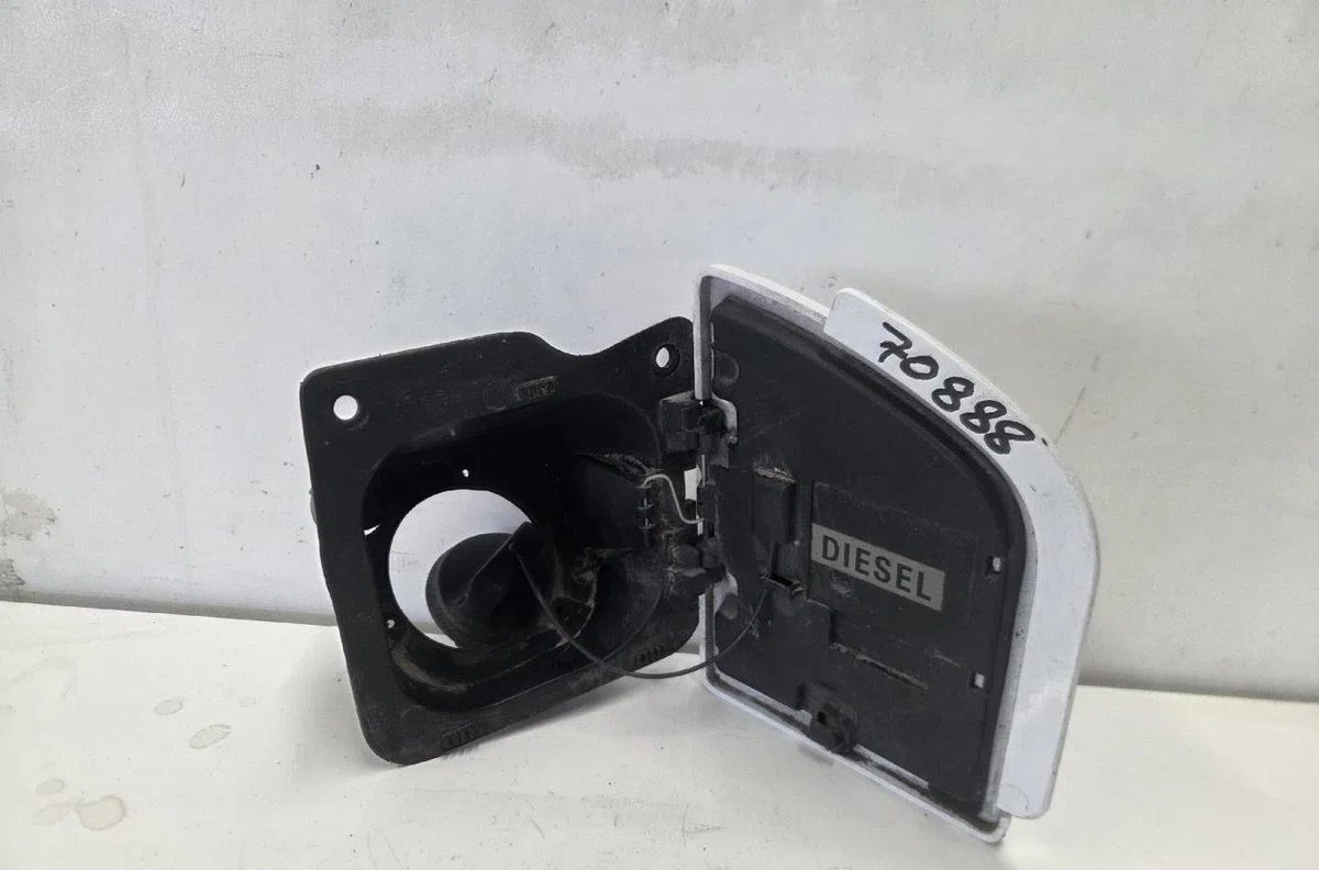 Volet de trappe carburant RENAULT MASTER 3 PHASE 3 occasion