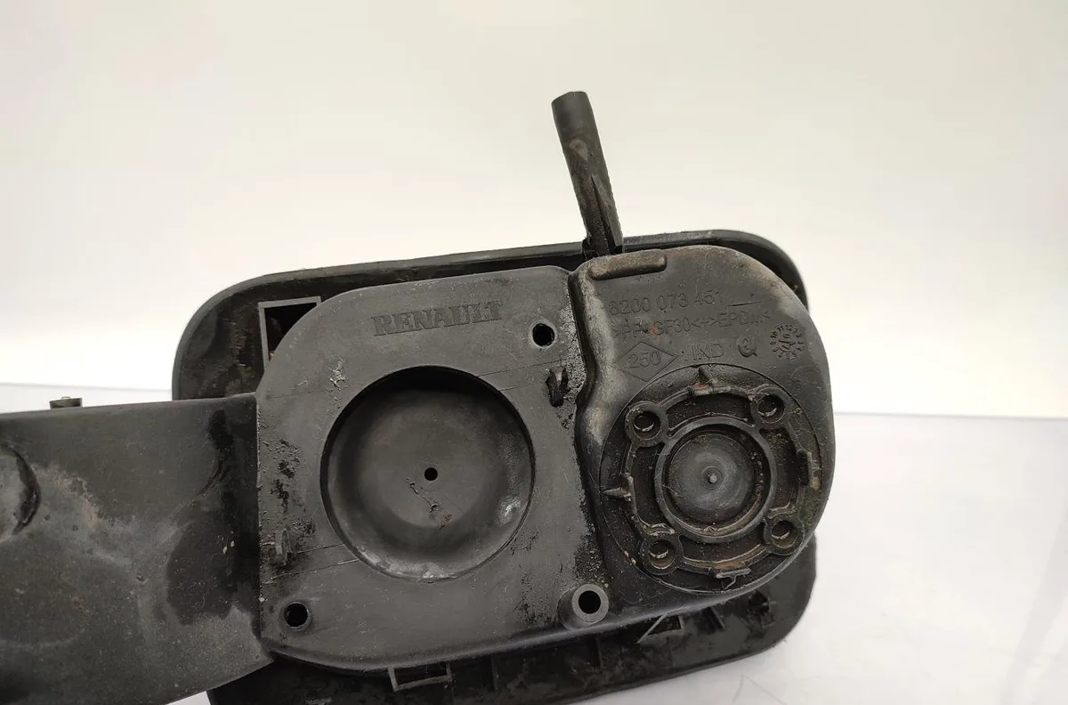Volet de trappe carburant RENAULT MEGANE 2 PHASE 2 occasion