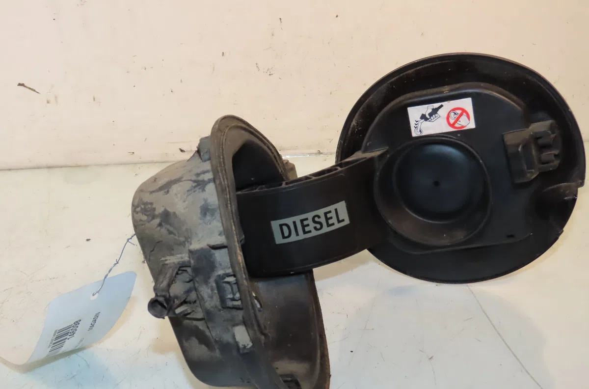 Volet de trappe carburant RENAULT MEGANE 2010 occasion