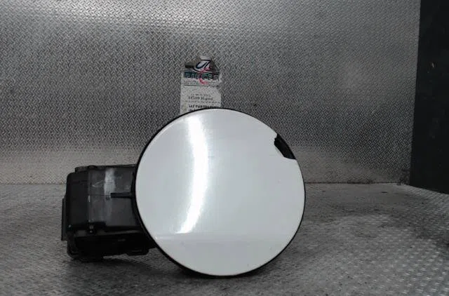 Volet de trappe carburant RENAULT MEGANE 3  MEGANE 3 PHASE 1 BREAK occasion