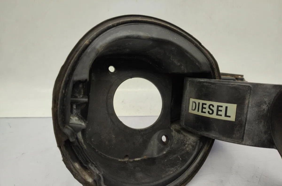 Volet de trappe carburant RENAULT MEGANE 3 PHASE 1 BREAK occasion