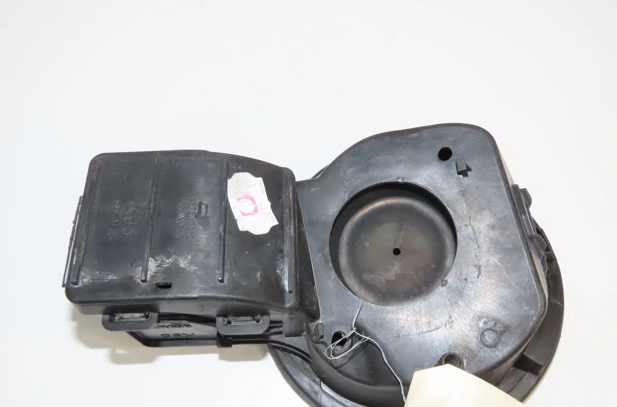 Volet de trappe carburant Renault MEGANE III Grandtour (KZ0-1) 1.9 dci (kz0j, kz0n, kz1s) (2009) occasion