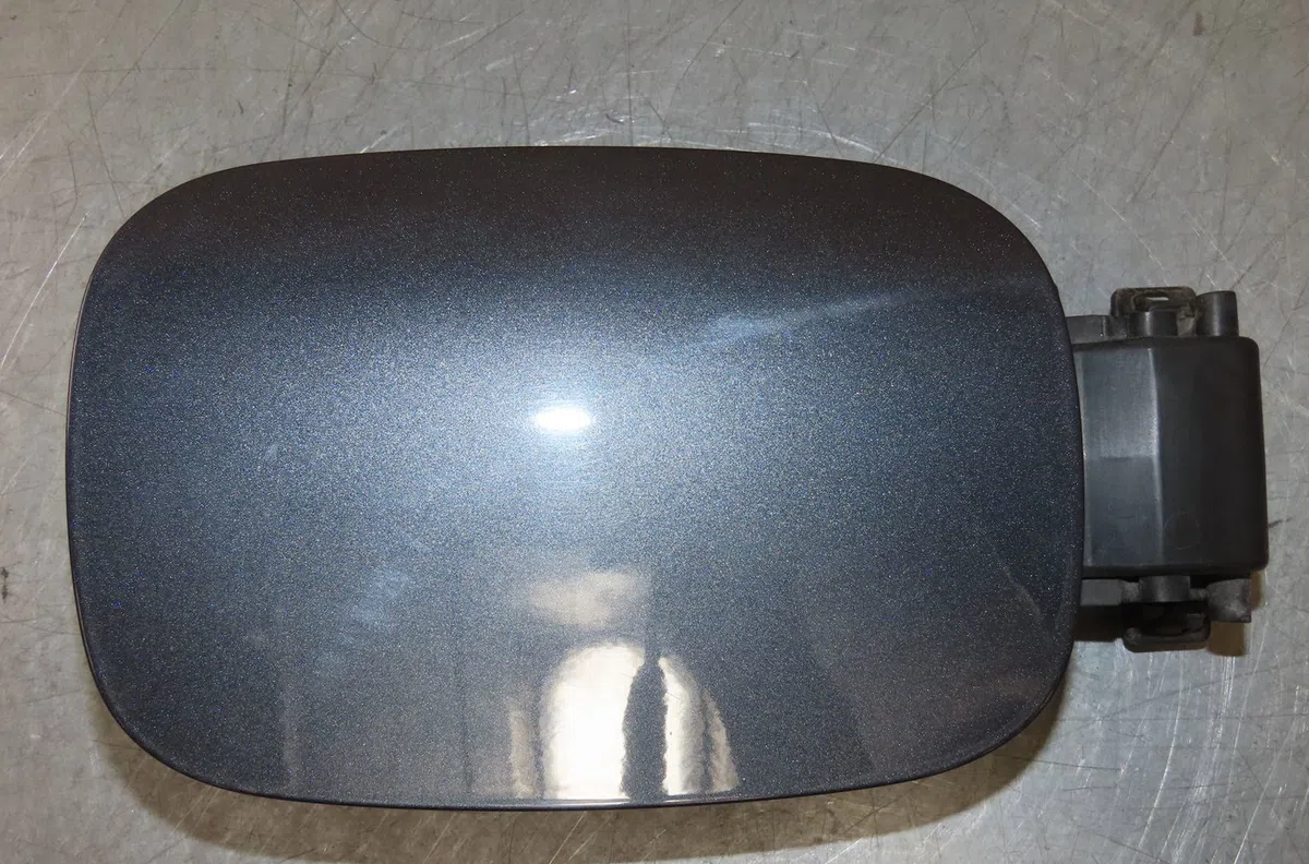 Volet de trappe carburant Renault MEGANE IV 3-5 portes (B9A-M-N_) 1.2 tce 130 (b9mr) (2015) 5 portes occasion