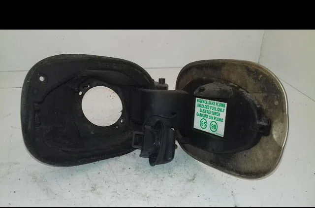 Volet de trappe carburant Renault MODUS - GRAND MODUS (F-JP0_) 1.6 (jp03, jp0b, jp0u, jp0y, jp1g) (2004) occasion