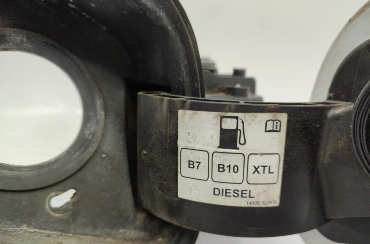 Volet de trappe carburant RENAULT SCENIC 4 occasion