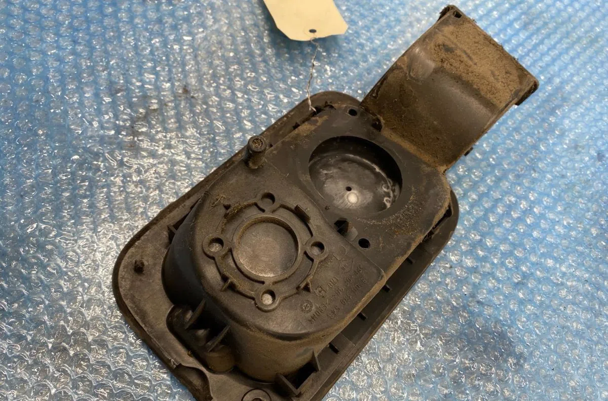 Volet de trappe carburant Renault SCÉNIC II (JM0-1_) 1.5 dci (jm1e, jm16) (2005-2008) 5 portes occasion