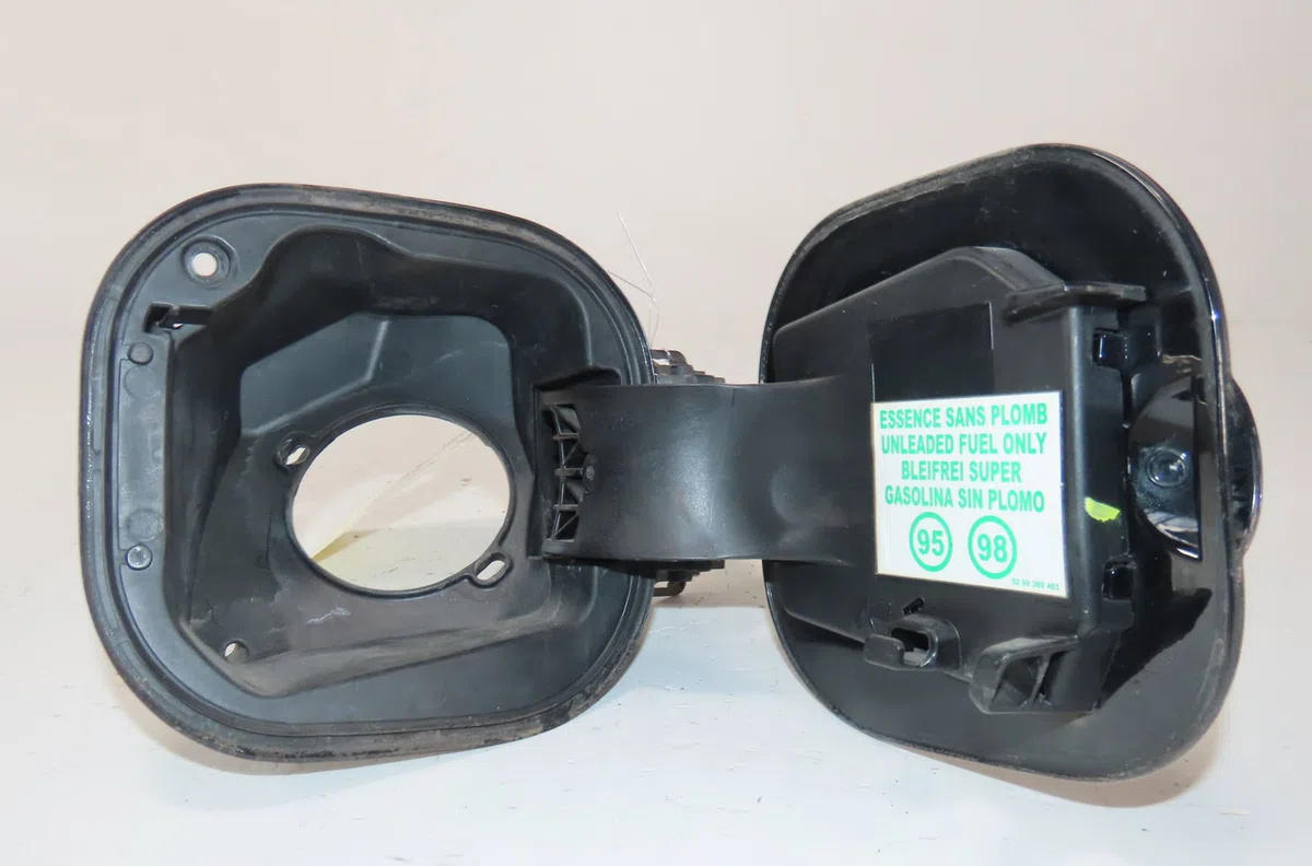 Volet de trappe carburant Renault TWINGO III (BCM_, BCA_) 1.0 sce 70 (bcmb) (2015) 5 portes occasion