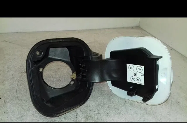 Volet de trappe carburant Renault TWINGO III (BCM_, BCA_) 1.0 sce 75 (2019) 5 portes occasion