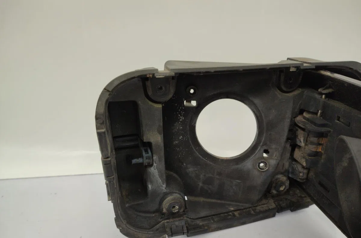 Volet de trappe carburant RENAULT VEL SATIS PHASE 1 occasion