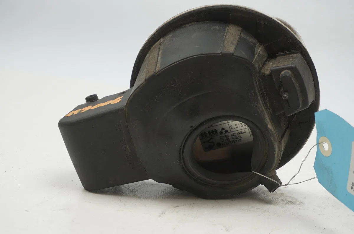 Volet de trappe carburant Seat IBIZA III (6L1) 1.2 12v (2006-2009) occasion