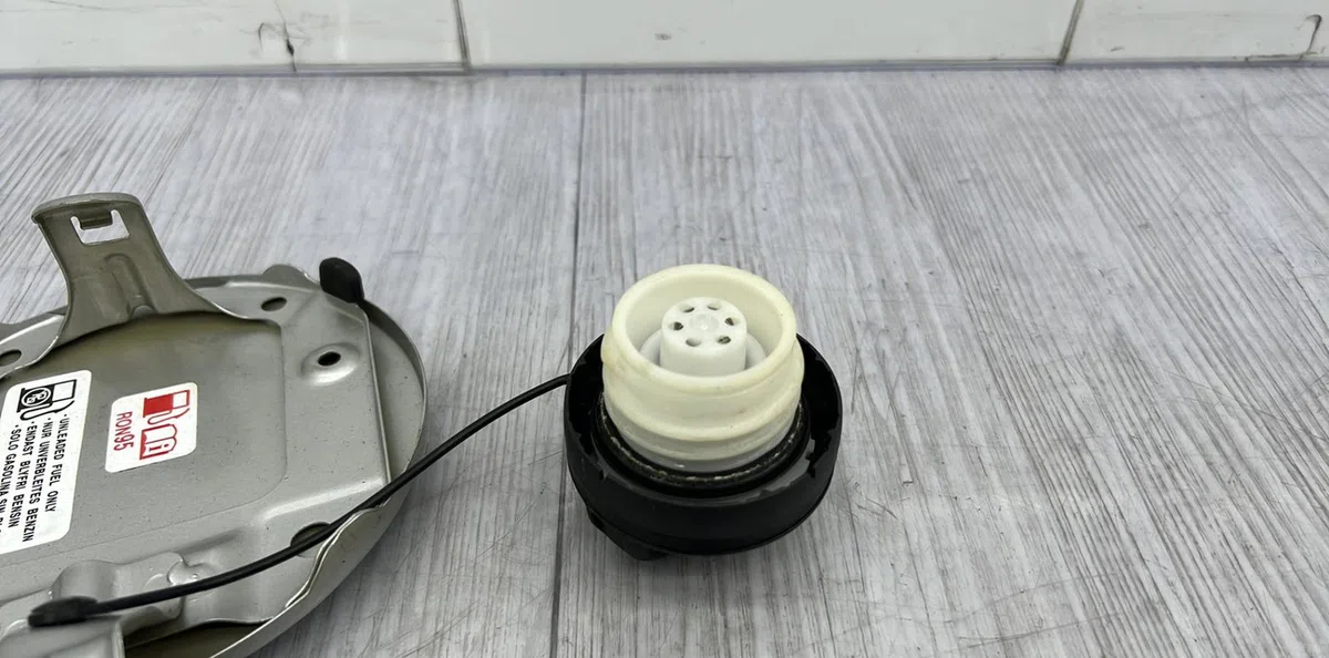 Volet de trappe carburant SUZUKI ALTO 3 occasion