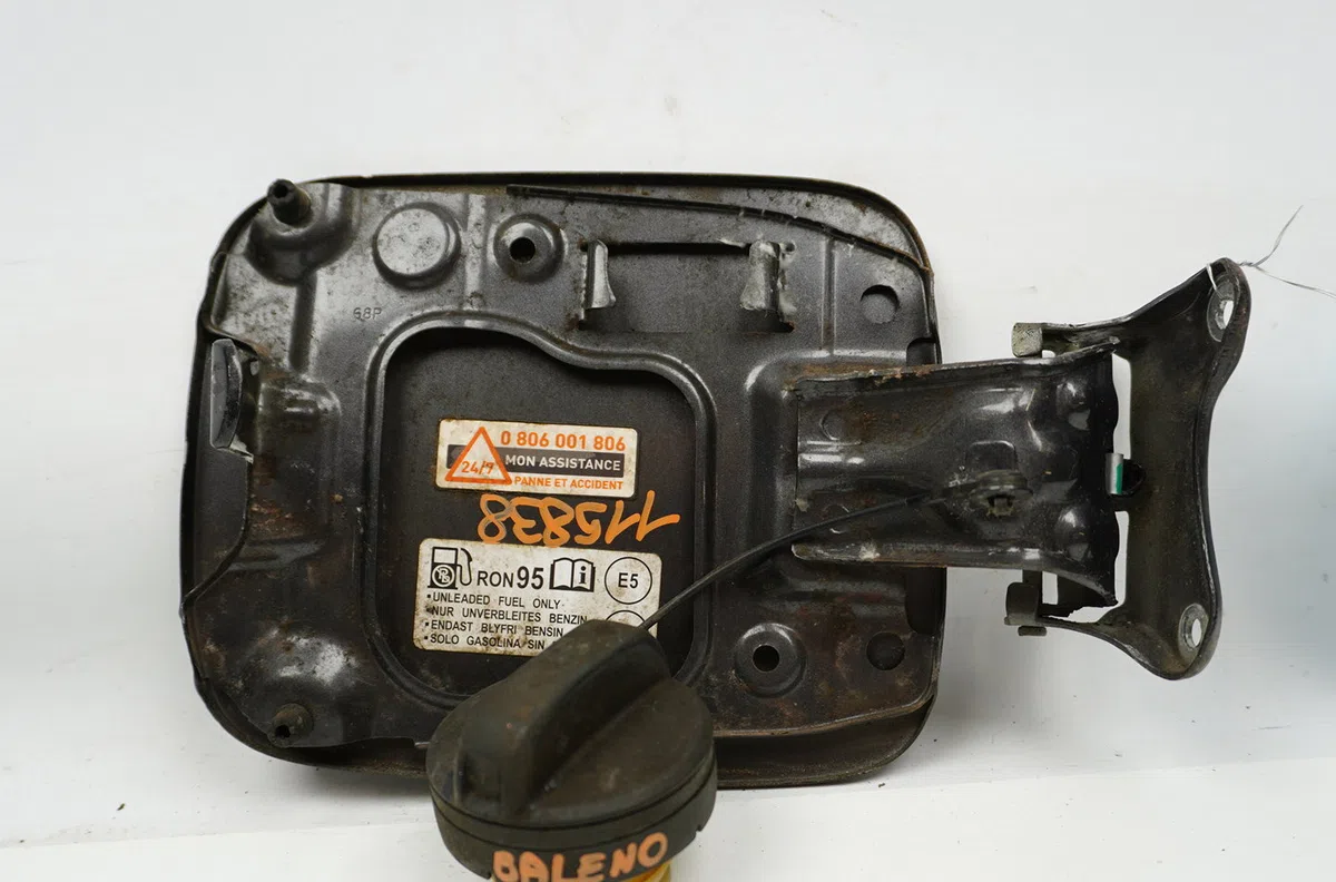Volet de trappe carburant Suzuki BALENO (FW, EW) 1.2 (a1k412) (2016) occasion