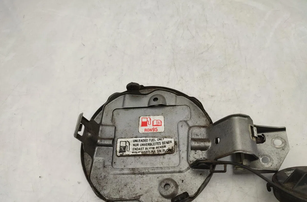 Volet de trappe carburant SUZUKI SPLASH occasion