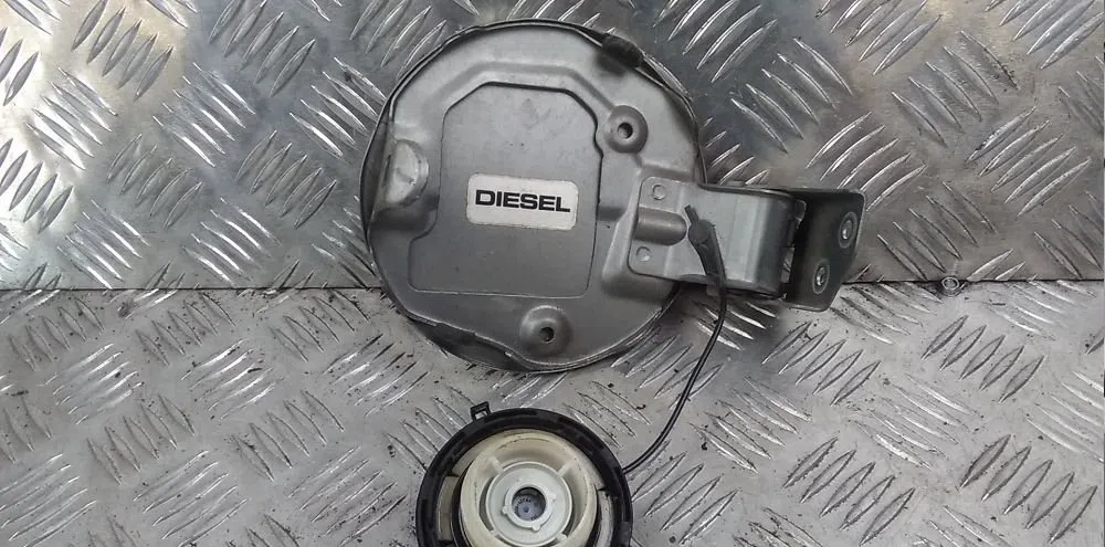 Volet de trappe carburant Suzuki SWIFT III (MZ, EZ) 1.3 ddis (rs 413d) (2005) 5 portes occasion