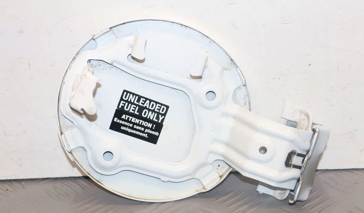 Volet de trappe carburant Toyota AURIS (_E18_) 1.8 hybrid (zwe186_) (2012-2018) occasion