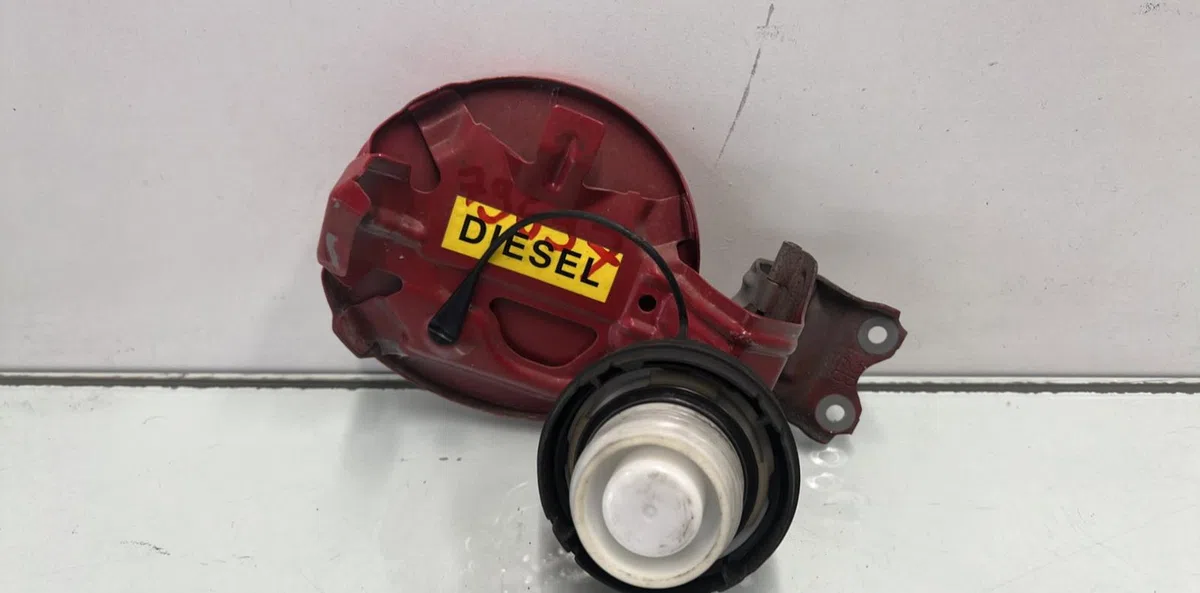 Volet de trappe carburant TOYOTA AYGO 1 PHASE 2 occasion
