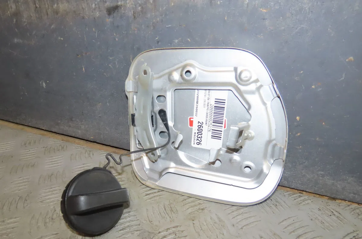 Volet de trappe carburant Toyota LAND CRUISER PRADO (_J15_) 2.8 d-4d (gdj150_, gdj155_, gdj150) (2015) 3 portes occasion