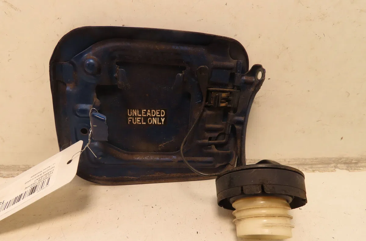 Volet de trappe carburant Toyota RAV 4 II (_A2_) 2.0 4wd (aca21, aca20) (2000-2005) occasion