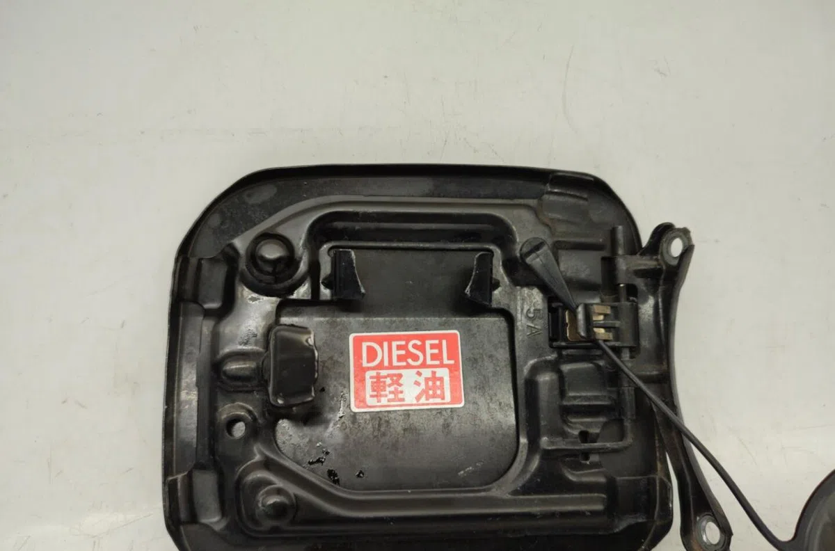 Volet de trappe carburant TOYOTA RAV4 2 PHASE 1 occasion