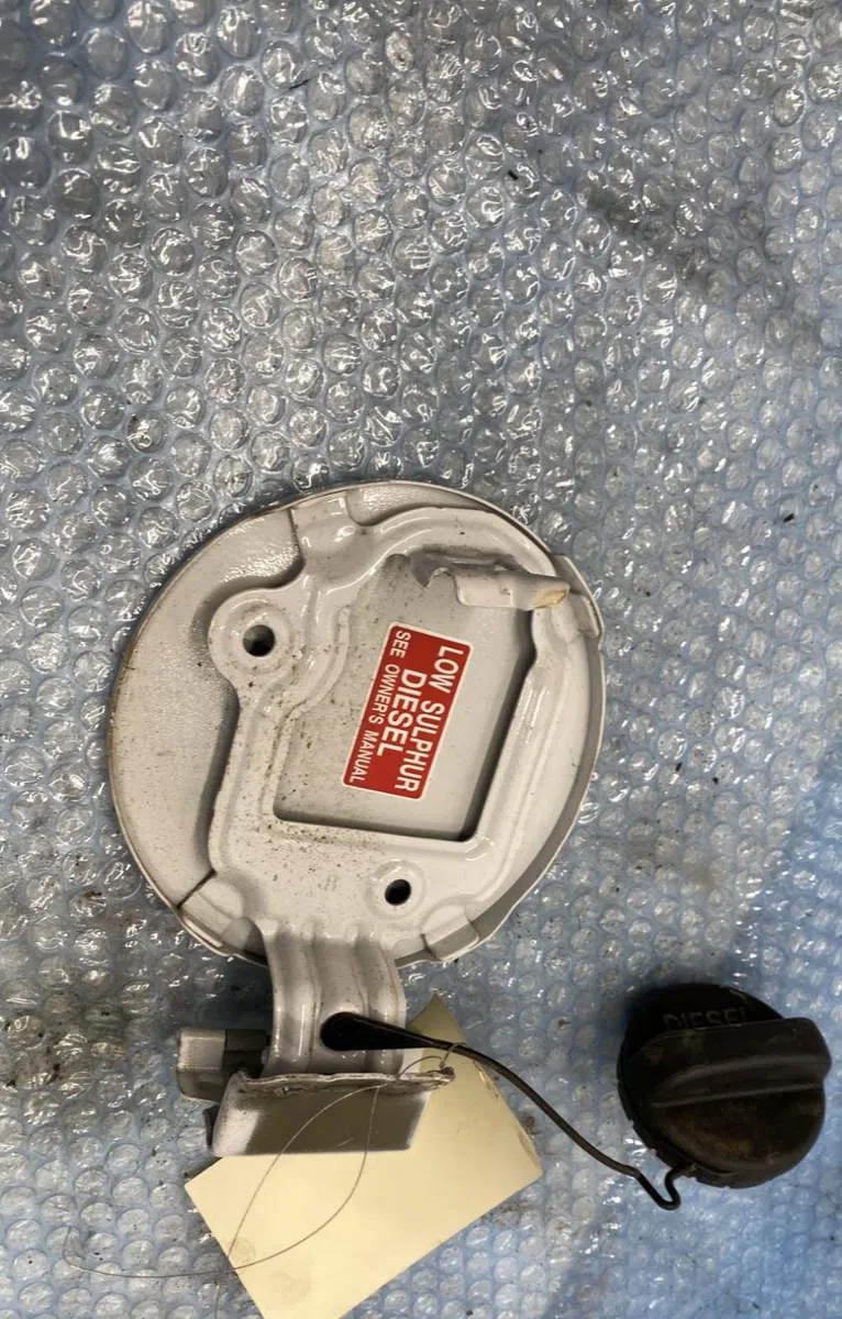 Volet de trappe carburant Toyota YARIS (_P13_) 1.4 d (nlp130_) (2011) occasion