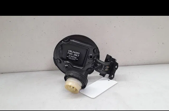 Volet de trappe carburant Toyota YARIS (_P13_) 1.5 hybrid (nhp130_) (2012) occasion