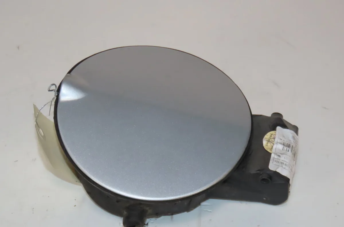Volet de trappe carburant Volkswagen FOX 3-5 portes (5Z1, 5Z3, 5Z4) 1.4 tdi (2005-2009) occasion