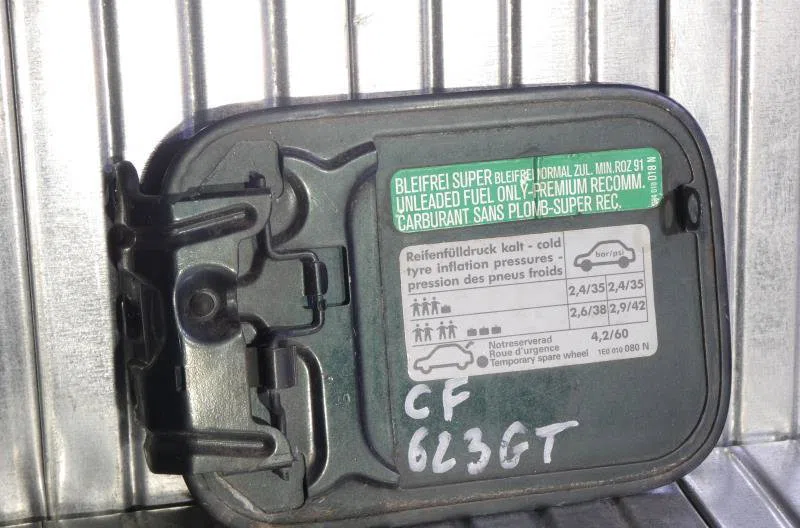 Volet de trappe carburant VOLKSWAGEN GOLF 4 CABRIOLET occasion