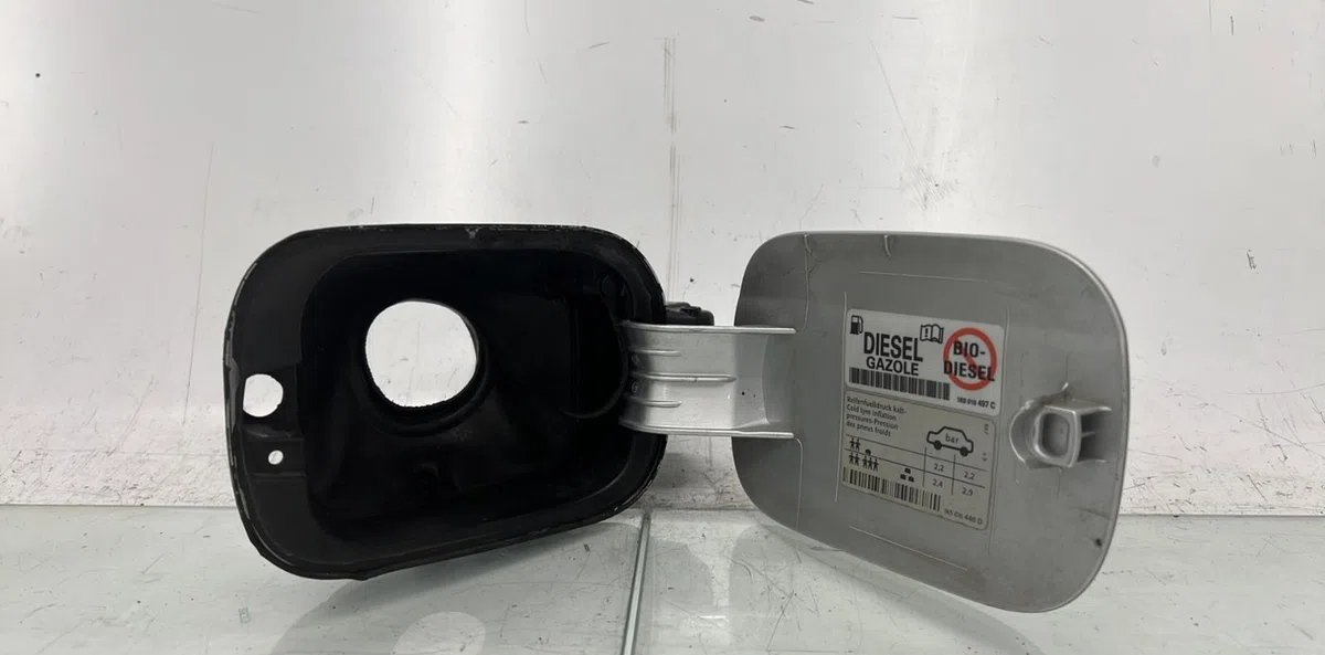 Volet de trappe carburant VOLKSWAGEN GOLF 6 BREAK occasion