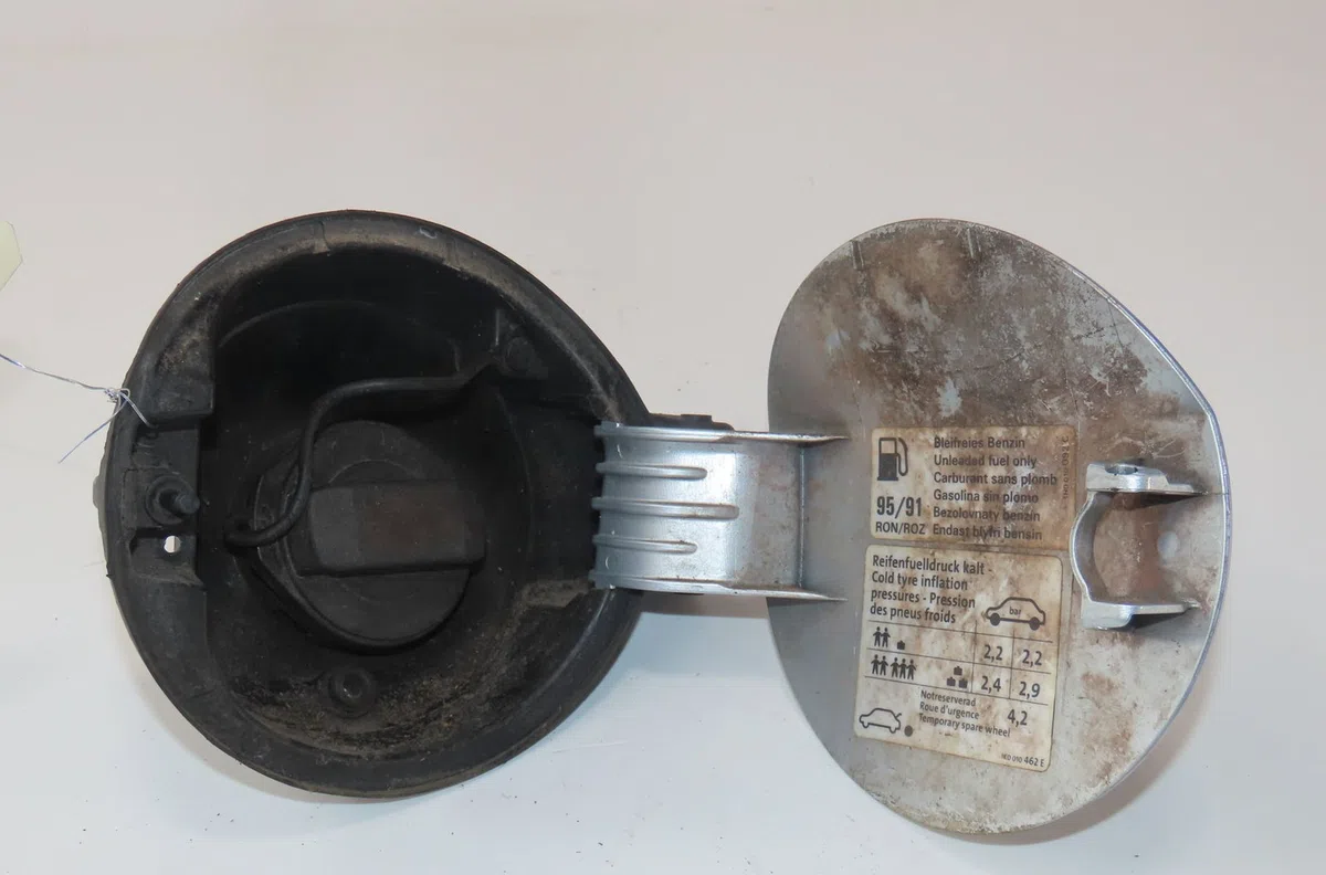 Volet de trappe carburant Volkswagen GOLF VI (5K1) 1.8 tsi (2009-2011) occasion