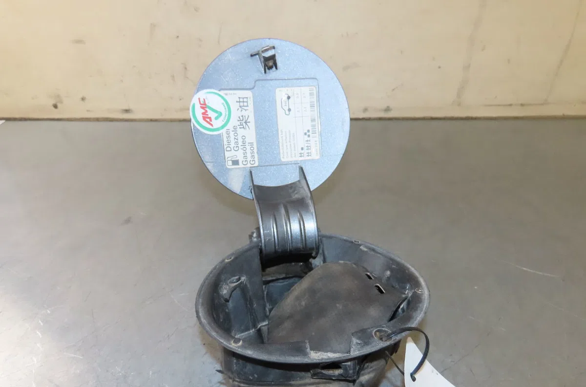 Volet de trappe carburant Volkswagen NEW BEETLE Décapotable (1Y7) 1.9 tdi (2003-2010) occasion