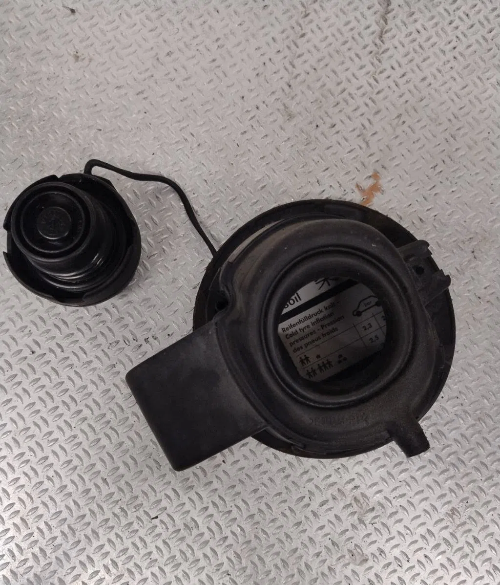 Volet de trappe carburant VOLKSWAGEN PASSAT 4  PASSAT 4 PHASE 2 occasion
