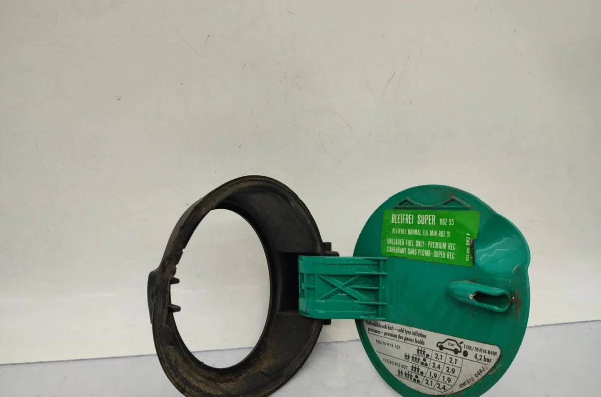 Volet de trappe carburant VOLKSWAGEN POLO 3 PHASE 1 occasion