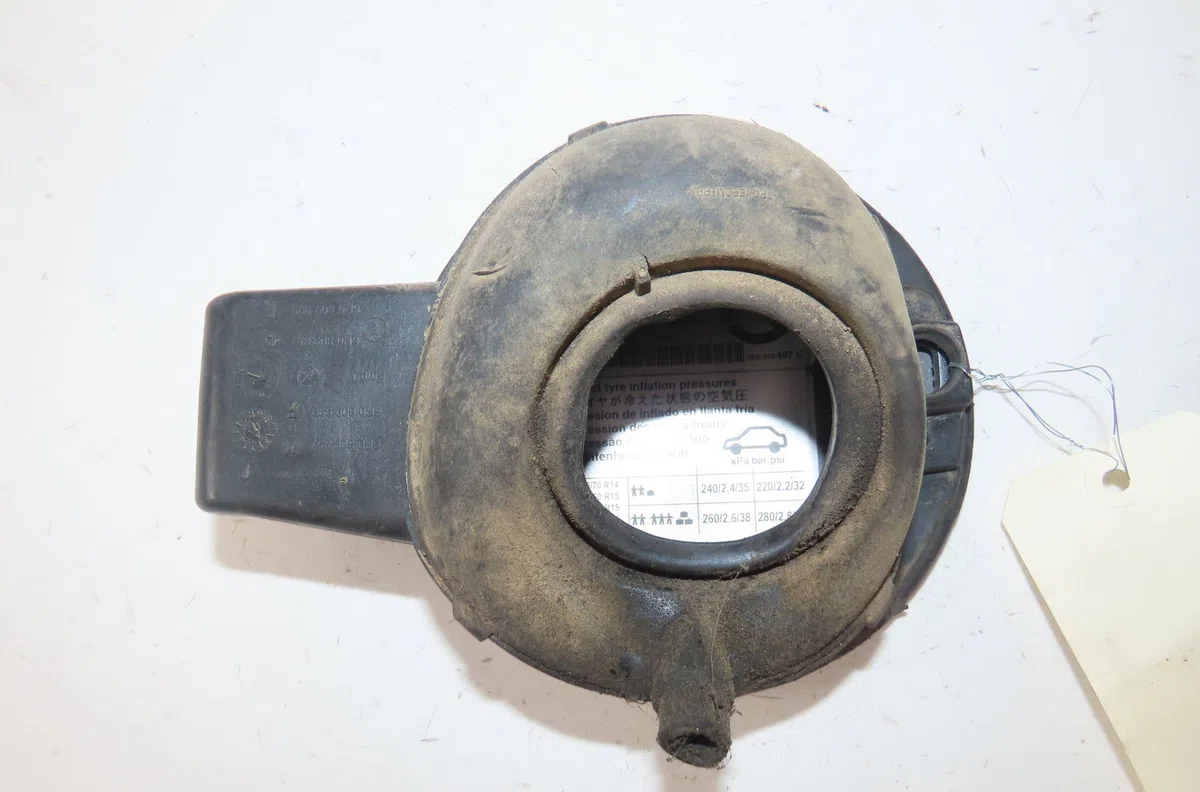 Volet de trappe carburant Volkswagen POLO V (6R1, 6C1) 1.4 tdi (2014) 5 portes occasion