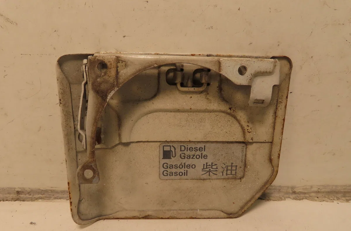 Volet de trappe carburant Volkswagen TRANSPORTER IV Autobus-Autocar (70B, 70C, 7DB, 7DK, 70J, 70K 2.5 tdi (1995-2003) oc