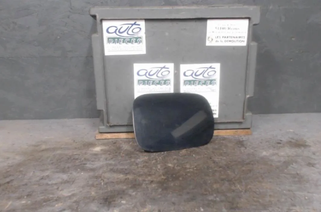 Volet de trappe carburant VOLVO V 40 1 V 40 1 PHASE 1 BREAK occasion